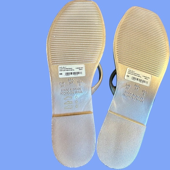 NWT Aqua Silver Metallic Slip-On Jelly Sandals in “Prata Metalized” Size 8 - Picture 5 of 13